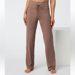 VUORI Daily Wide leg Women's BreatheInterlock Pants Size Small High Rise Stretch